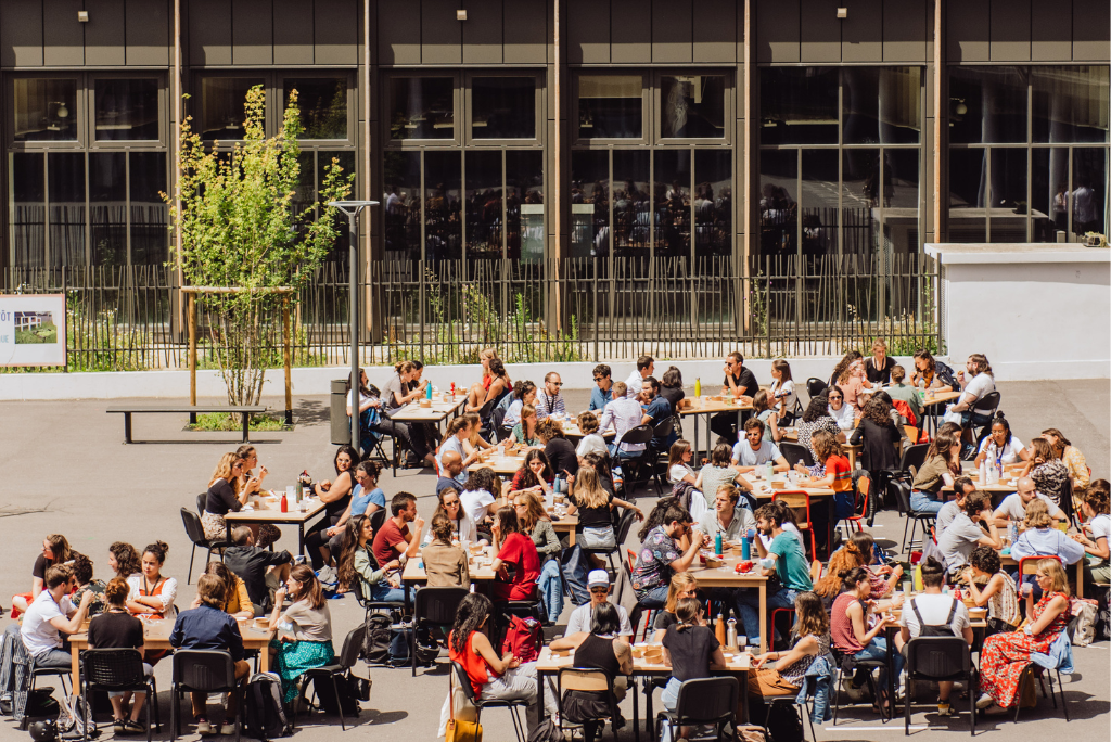 programme campus d'été 2023 formation un mois atelier conférence soutien scolaire compétences collectif