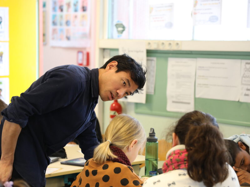 bon prof enseignant le choix de l'école esprit analyse synthèse créatif autonome leader écoute empathie patience pédagogue